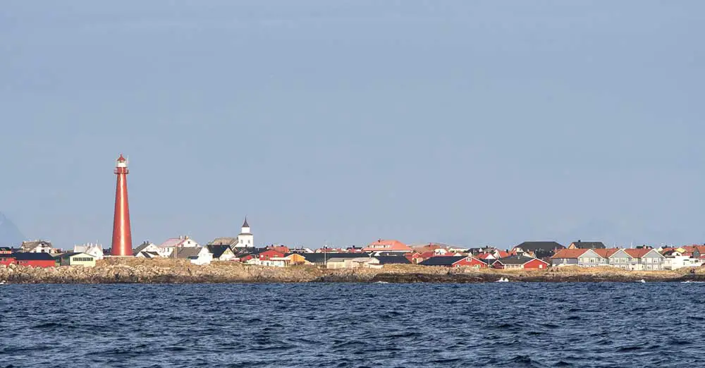 Andenes-y-faro01-web