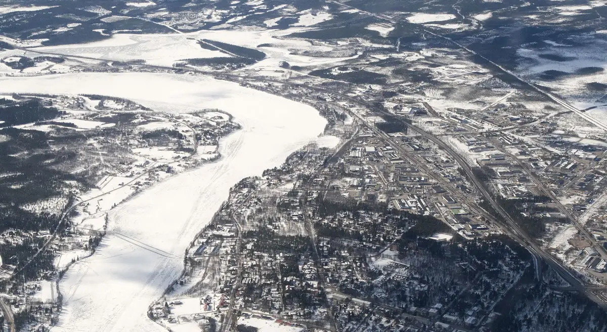 Kemijoki-a-su-paso-por-Rovaniemi01-web